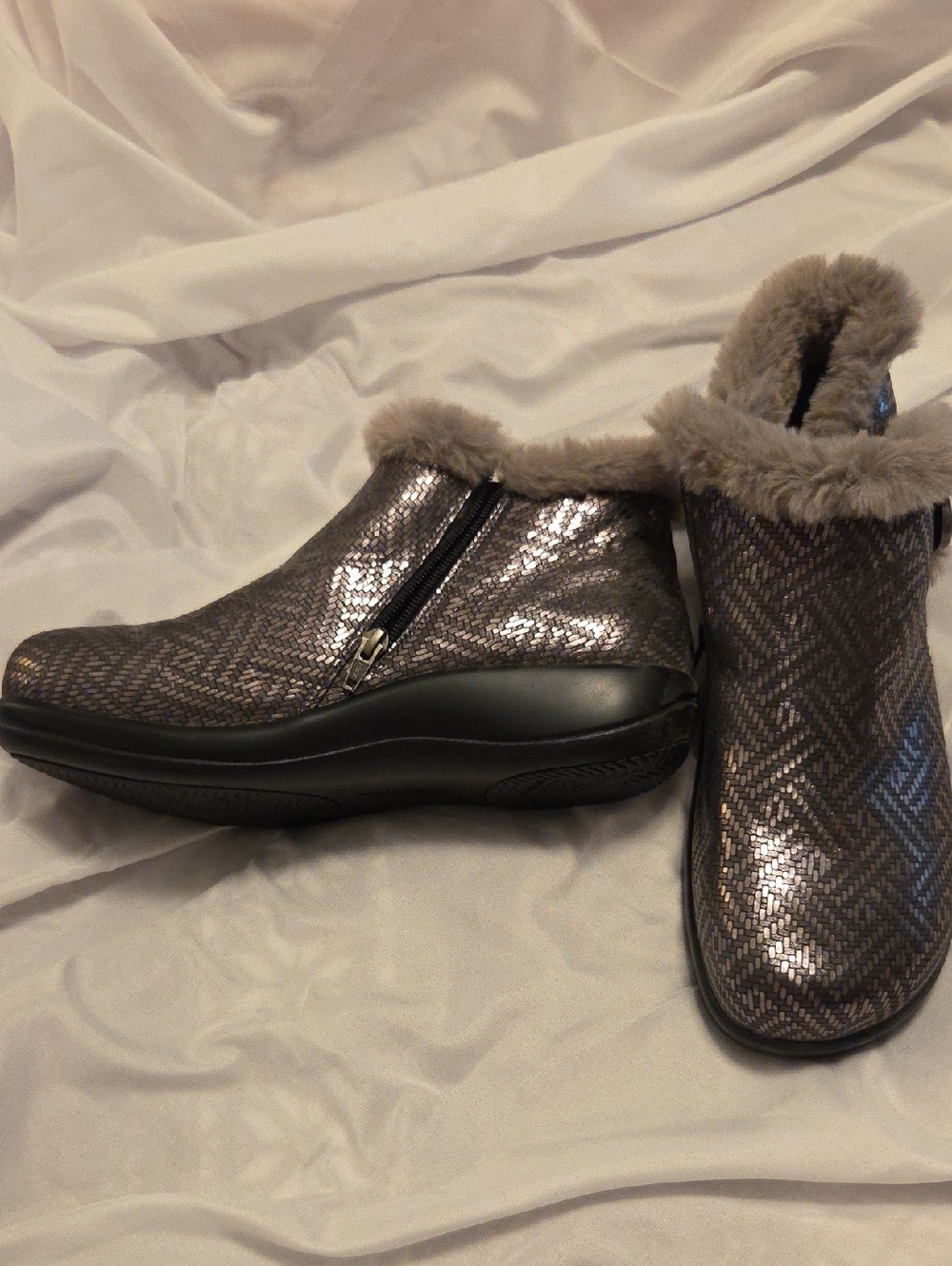 Women's Metallic Taupe Faux-Fur Ankle Bootie